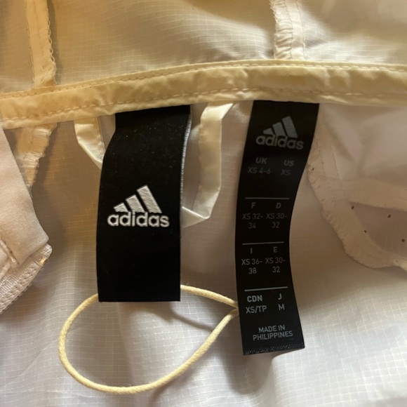 Adidas Wind Breaker - Picture 5 of 5